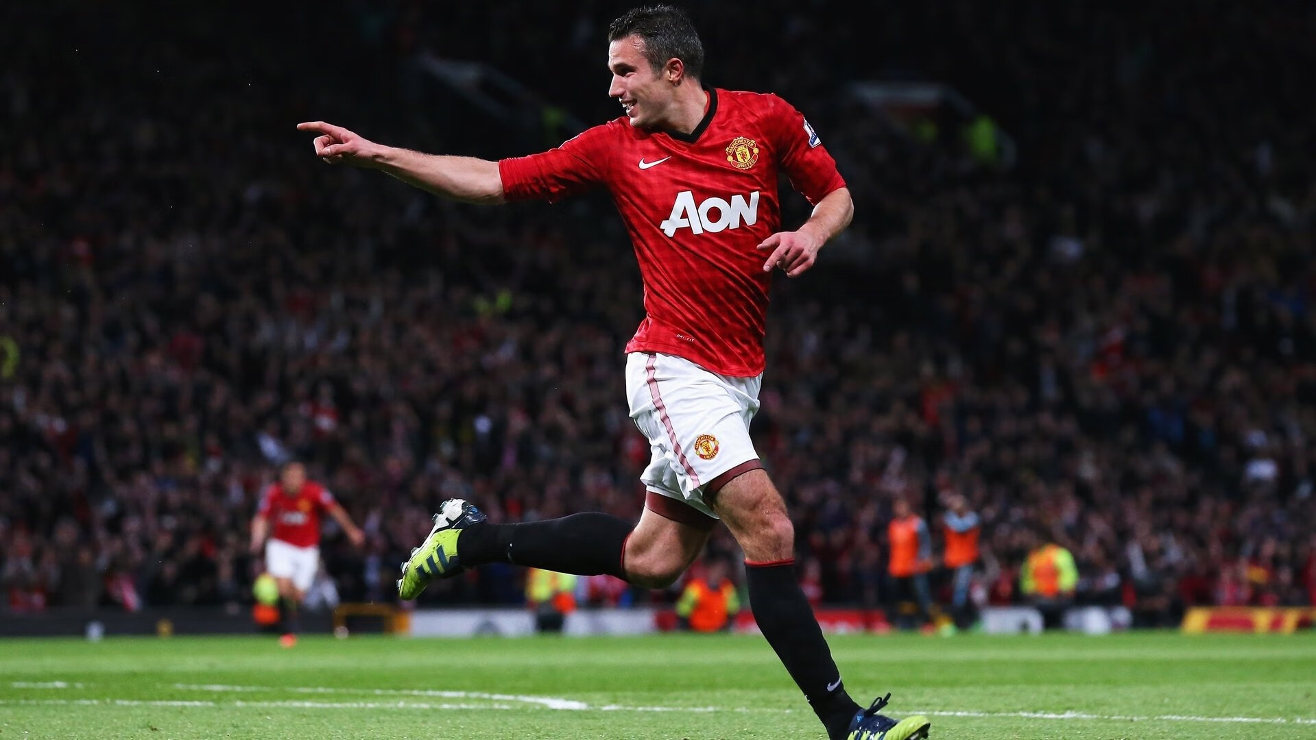 米兰真人-国际米兰客场大胜，劳塔罗再演帽子戏法，劳塔罗转会国米